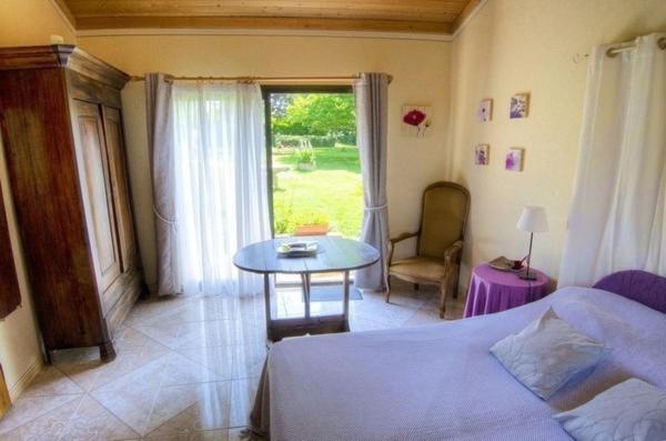 L'Oustal Chambres Et Tables D'Hotes Sonnac  Εξωτερικό φωτογραφία